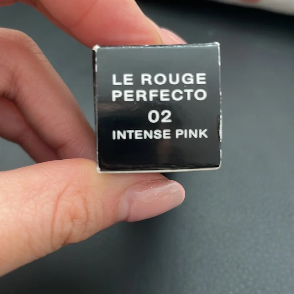 Givenchy - Le Rouge Perfecto - Picture 4 of 4